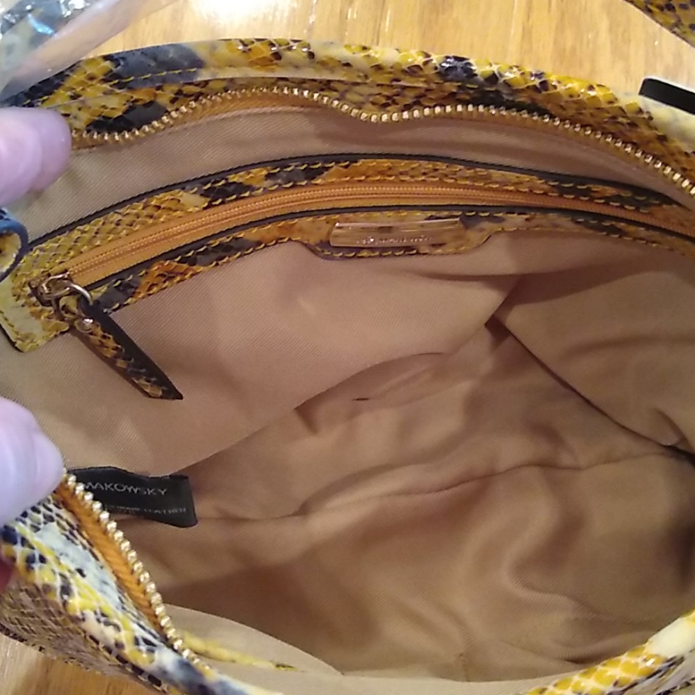 B Makowsky python print leather purse - Picture 9 of 12